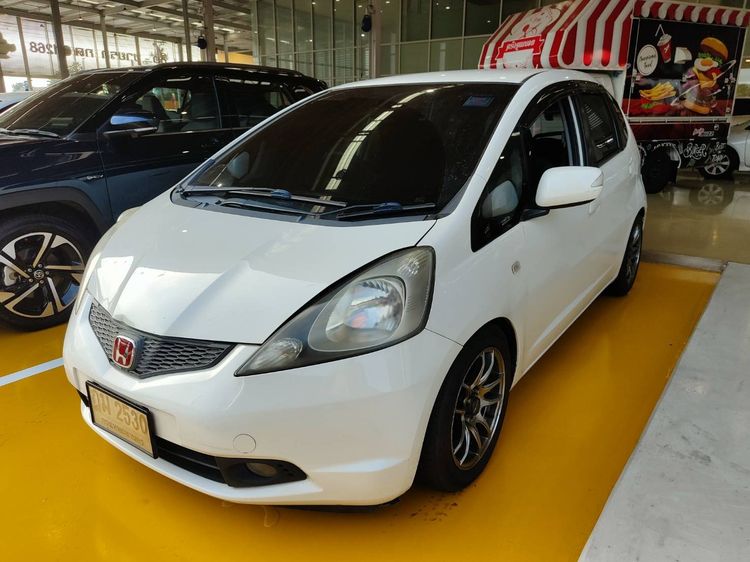 Honda Jazz 2010 1.5 V Sedan āđāļāļāļāļīāļ āđāļĄāđāļāļīāļāđāļāđāļŠ āđāļāļĩāļĒāļĢāđāļāļąāļāđāļāļĄāļąāļāļī āļāļēāļ§ āļĢāļđāļāļāļĩāđ 3