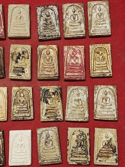 พระสมเด็จวัดระฆังโล๊ะๆเหมาๆ 40 องค์ ก่อนพ.ศ.2499 รูปที่ 7