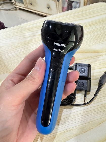 ✅ เครื่องโกนหนวดไฟฟ้า Phillips ชาร์จไฟได้ สภาพสวย ใช้น้อย 🛒