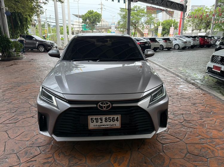 Toyota Yaris ATIV 2024 1.2 Sport Sedan เบนซิน ไม่ติดแก๊ส เกียร์อัตโนมัติ บรอนซ์เงิน รูปที่ 2