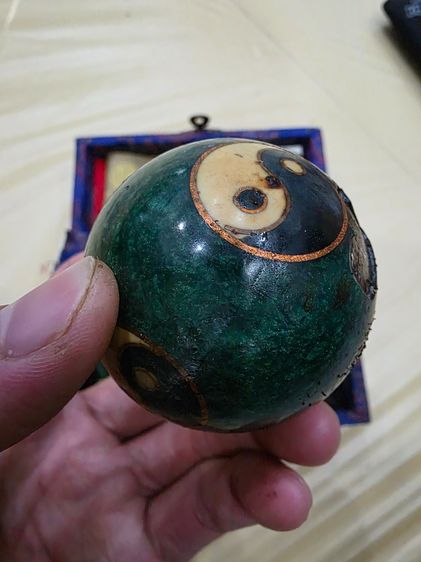 ลูกบอล ไทเก๊ก สวยหายาก รุ่นเก่า เดิมๆ พร้อมกล่อง ของเก่าเก็บ ขายตามสภาพ หนักๆ เขย่าแล้วมีเสียงข้างใน ขายพร้อมกล่องเดิมๆ พร้อมส่งครับพี่ๆ  รูปที่ 10