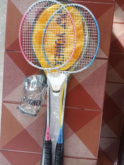 ไม้แบดมินตันมือหนึ่งยี่ห้อYONEX รุ่นGR-400 แพ๊คคู่ รูปที่ 5