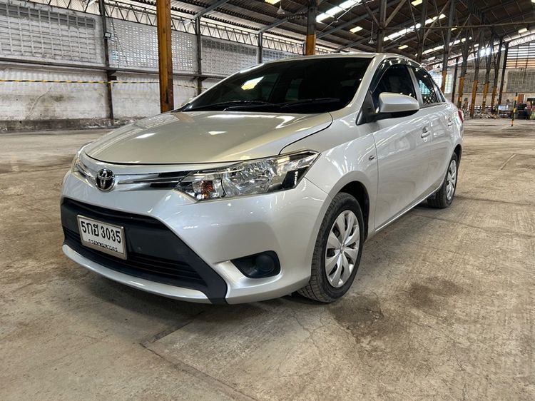 Toyota Vios 2017 1.5 J Sedan เบนซิน LPG เกียร์อัตโนมัติ บรอนซ์เงิน รูปที่ 3