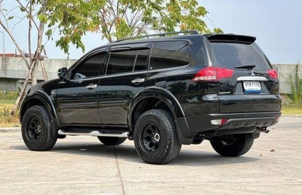 Mitsubishi Pajero Sport 2015 2.5 GT Utility-car ดีเซล เกียร์อัตโนมัติ ดำ รูปที่ 3
