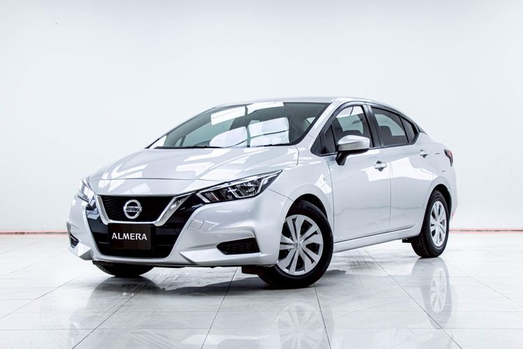 รถ Nissan รุ่นอื่นๆ รุ่นย่อยอื่นๆ สี เทา