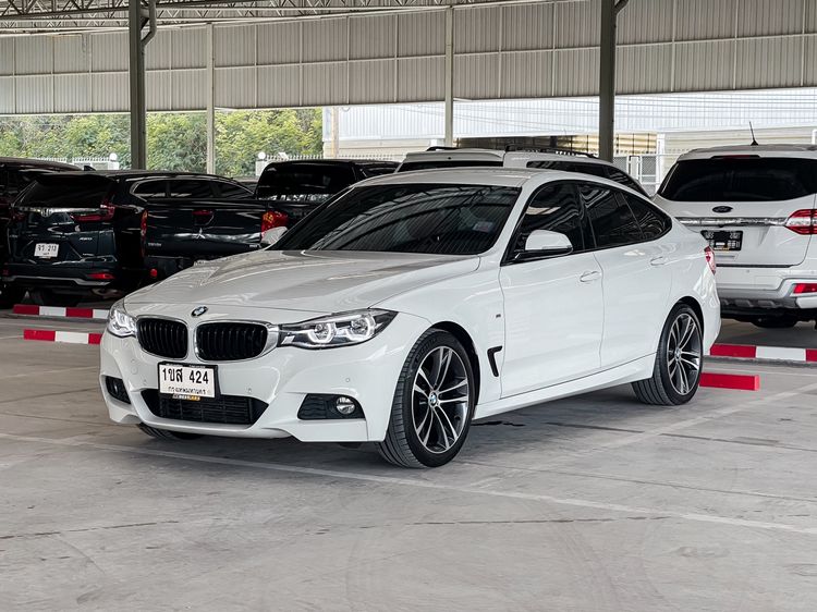 รถ BMW Series 3 320d สี ขาว