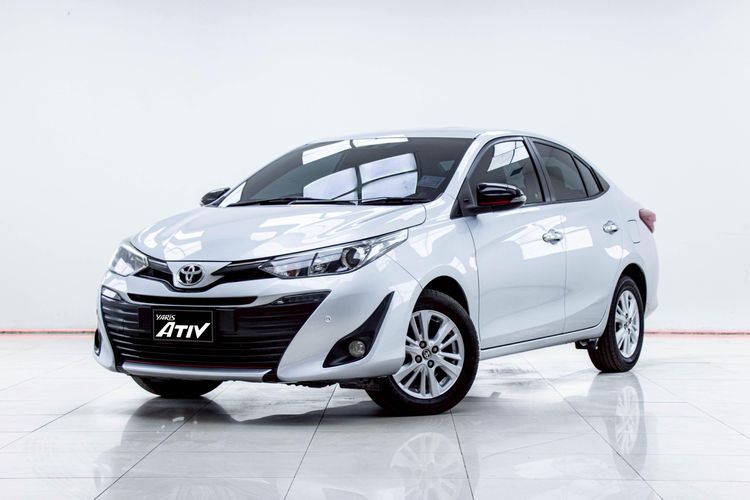 Toyota Yaris ATIV 2018 1.2 S Sedan เบนซิน ไม่ติดแก๊ส เกียร์อัตโนมัติ เทา รูปที่ 4