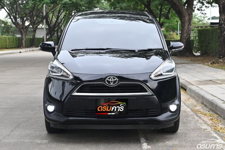 Toyota Sienta 2017 1.5 V Utility-car เบนซิน ไม่ติดแก๊ส เกียร์อัตโนมัติ ดำ รูปที่ 2