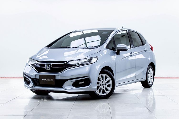 Honda Jazz 2017 1.5 V Sedan เบนซิน ไม่ติดแก๊ส เกียร์อัตโนมัติ เทา