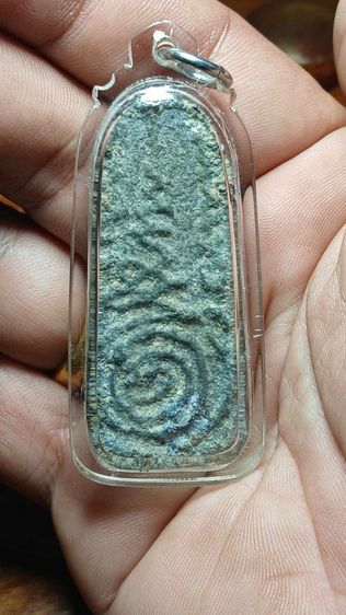 พระลีลา กรุวัดพระศรีมหาธาตุ สุพรรณบุรี