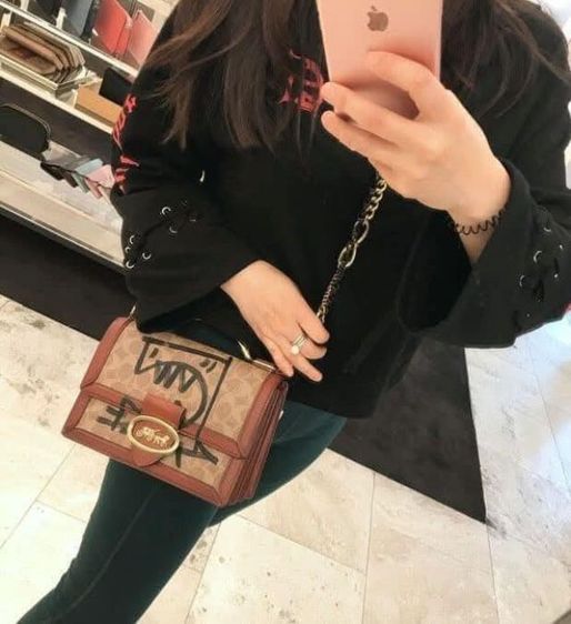 กระเป๋าcoach มือสองของแท้ รูปที่ 5