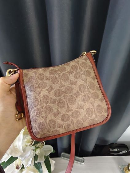กระเป๋า coach งานช้อป มือสองของแท้ รูปที่ 4