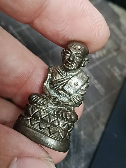 พระหลวงพ่อทวดพิมพ์บัวรอบ 9 รอบ 9 พิธี 108 ปีท่านขุนพันธ์ นวะแก่เงิน รูปที่ 8