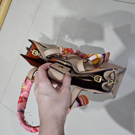 กระเป๋าถือ Tory Burch แท้มือสอง รูปที่ 3