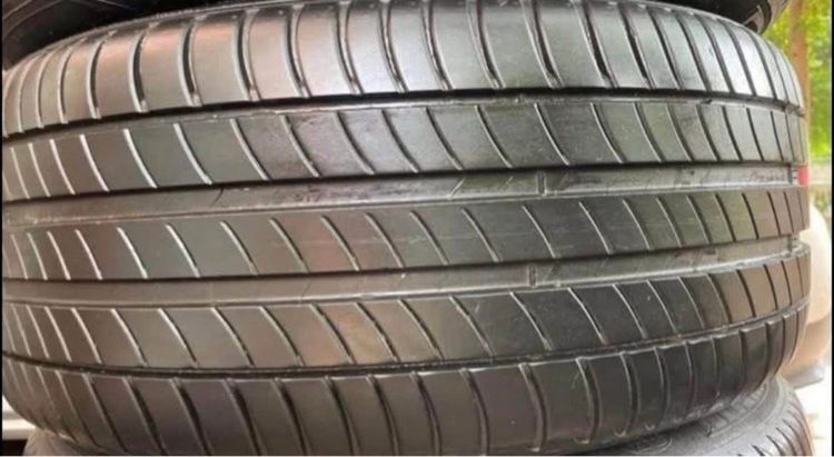 ยาง michelin 245 40 19 - 275 35 19 ปี25 รูปที่ 2