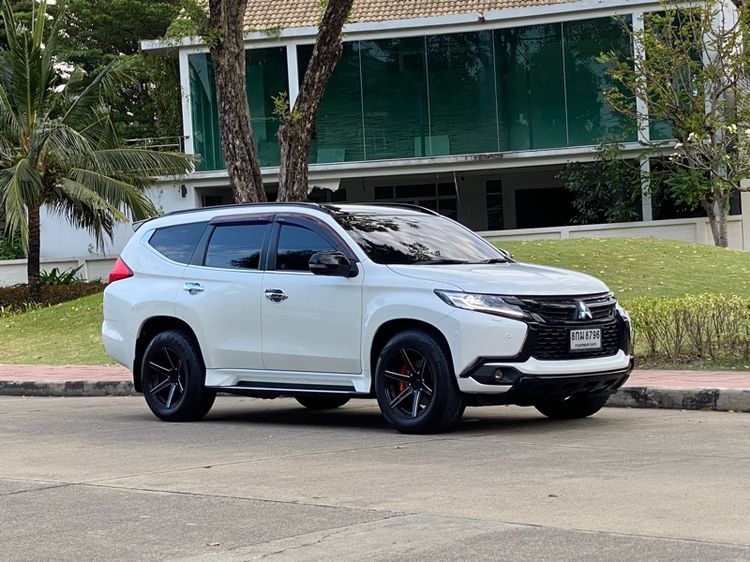 รถ Mitsubishi Pajero Sport 2.4  GT Premium Elite Edition  2WD สี ขาว