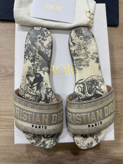 รองเท้าแตะ Dior รูปที่ 4