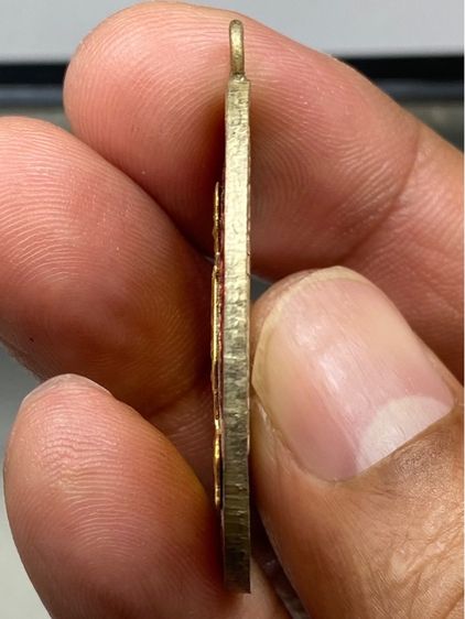 เหรียญหลวงพ่ออี๋ลงยา หน้ากากทอง รูปที่ 4