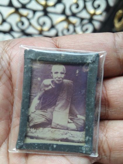 เหรียญหลวงพ่อภักตร์ วัดบึงทองหลาง รุ่น2 ปี2497 (เนื้อฝาบาตร) แอ่น พิมพ์ครุ นิยม
สภาพสวยเดิมๆผิวหิ้งแห้ง เจ้าของเก็บสะสมไว้อย่างดี รูปที่ 15