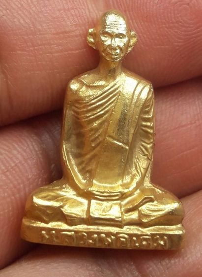 dรูปเหมือนปั๊มหลวงพ่อเดิมวัดหนองโพ