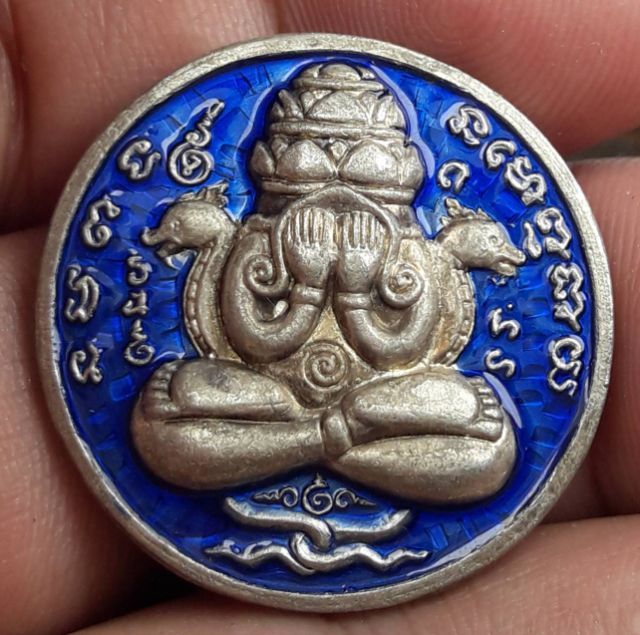 เหรียญพระปิดตาพังพระกาฬลงยา