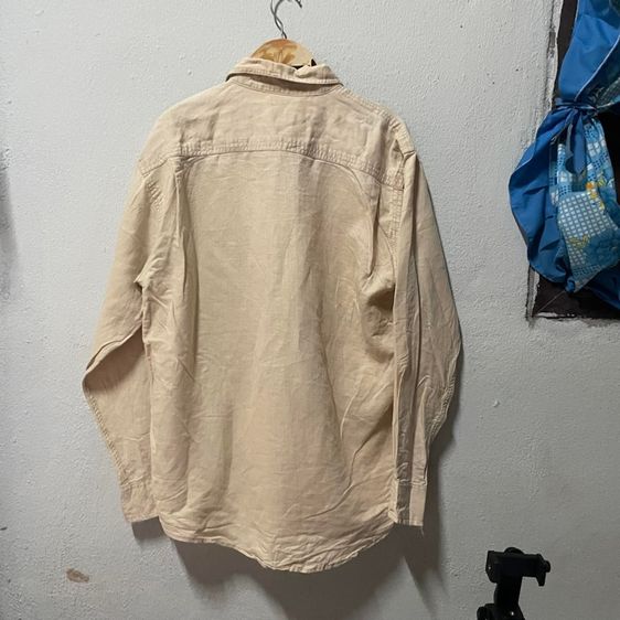 เสื้อเชิ้ต Calvin Klein แท้ 💯 size M ขนาด อก 21.5 ยาว 29  นิ้ว สภาพดีมาก สีเบส ดีเทลสวย เนื้อผ้าดีมากอาดาศผ่านง่าย ใส่สบาย หายากน่าสะสมครับ รูปที่ 4