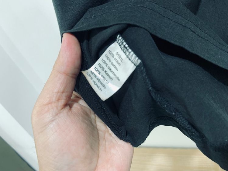 เสื้อยืดแขนยาว LACOSTE แท้ 💯 size 6 ขนาดอก 22 ยาว 28 นิ้ว สภาพใหม่มาก สีดำทรงสวย เนื้อผ้านิ่มมาก หายากน่าสะสมครับ รูปที่ 4