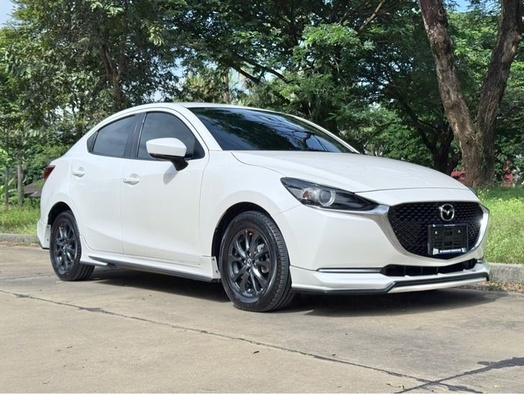 Mazda Mazda 2 2021 1.3 Skyactiv-G S Leather Sedan Sedan เบนซิน เกียร์อัตโนมัติ ขาว รูปที่ 3