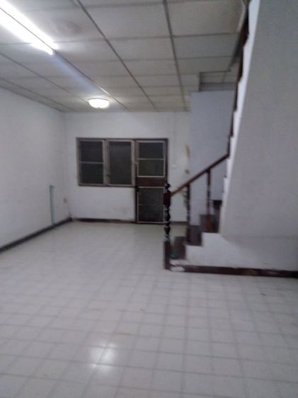 อื่นๆ ใช่ ขาย ท าวเฮ้าส์ 2 ชั้น ก่อสร้างแข็งแรง ร่มเกล้าซอย 2 มีนบุรี รูปที่ 2