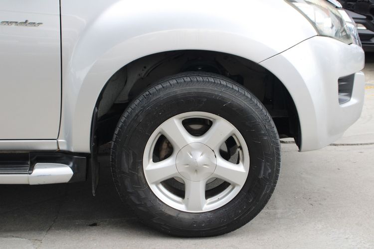Isuzu D-MAX 2013 2.5 Hi-Lander Pickup ดีเซล ไม่ติดแก๊ส เกียร์ธรรมดา เทา รูปที่ 4