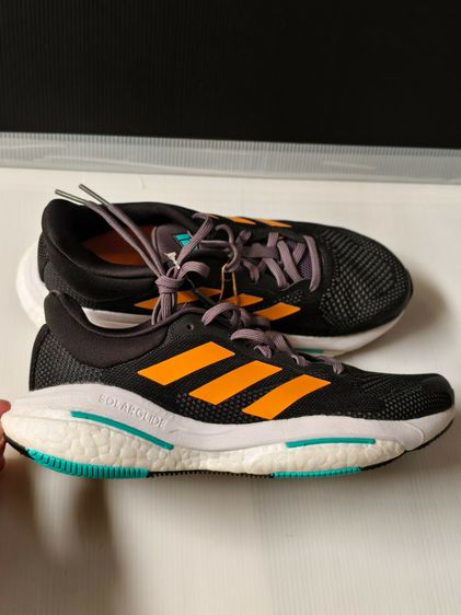 รองเท้าวิ่งผู้ชาย Adidas Solar Glide 5 สีดำขาวลายแทบส้ม รุ่น GX5469 สภาพใหม่  รูปที่ 12