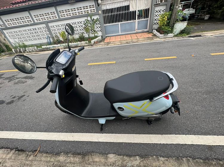 ขาย รถมอเตอร์ไซต์ ไฟฟ้า กับ EM Qarez  ใข้งานน้อยมากๆ ขับแต่ในโซนหมู่บ้าน 