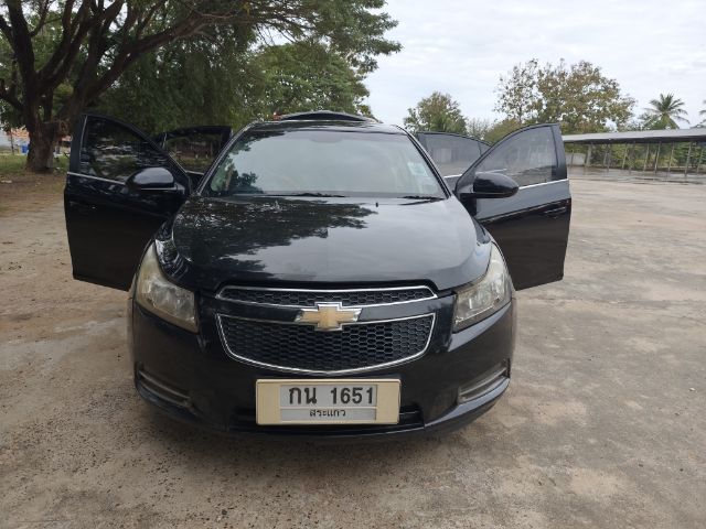 Chevrolet Cruze 2012 1.8 LS Sedan เบนซิน ไม่ติดแก๊ส เกียร์อัตโนมัติ ดำ รูปที่ 4