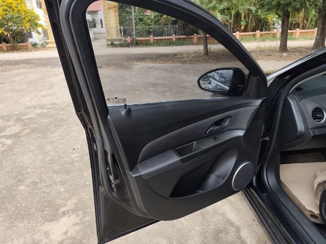 Chevrolet Cruze 2012 1.8 LS Sedan เบนซิน ไม่ติดแก๊ส เกียร์อัตโนมัติ ดำ รูปที่ 3