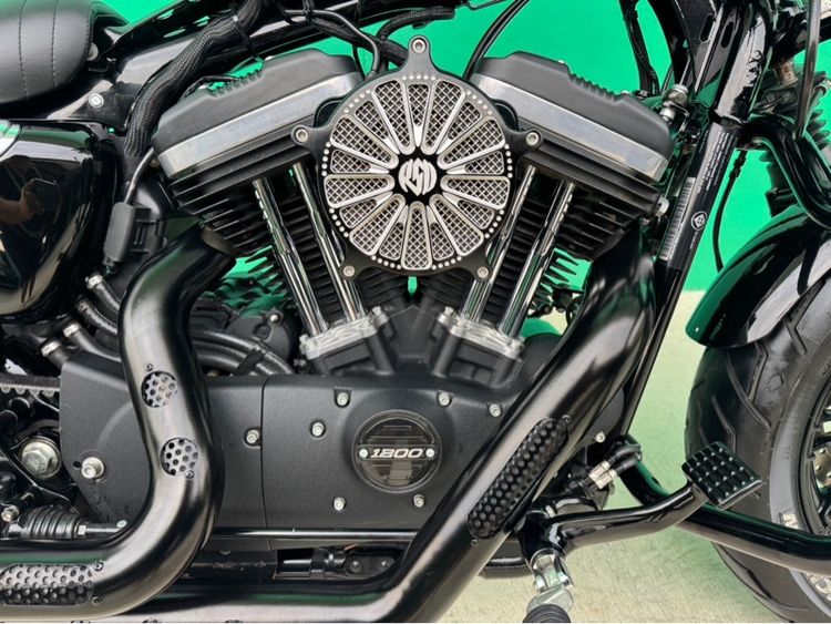 Forty Eight 2020 สีดำ โช๊คOHLINS รูปที่ 6