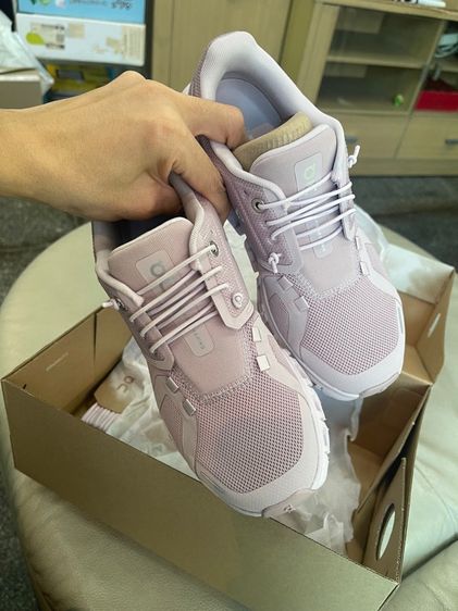 On Cloud 6 สีสวย ไส่แค่ครั้งเดียว รูปที่ 4