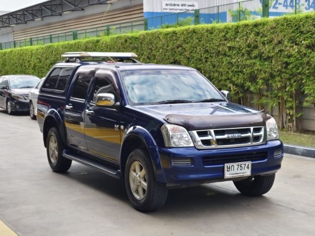 รถ Isuzu D-MAX 3.0 LS 4WD สี น้ำเงิน