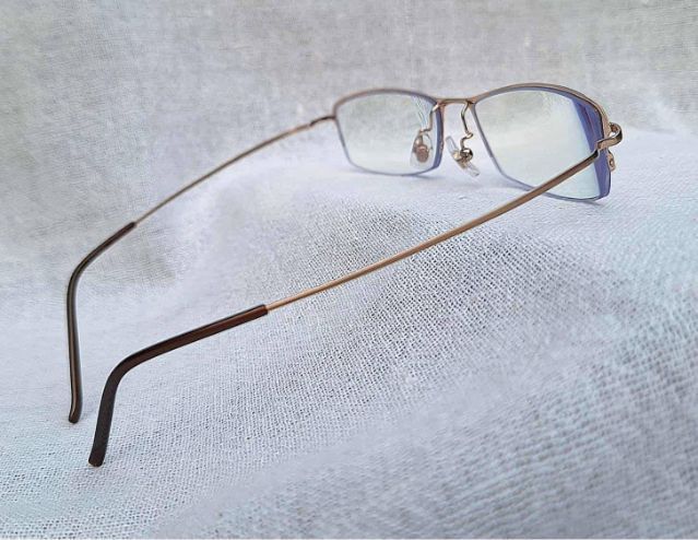 แว่นสายตาอเมริกันแคลิฟอร์เนียนสายพันธุ์ซาบาเอะ ZEROGRA กรอบเบต้าไทเทเนียมสีทอง เลนส์บลูโพรเทค มัลติโค้ท ค่าสายตายาว 250 ...Authentic ZEROGRA Handcrafted in Sabae, Japan รูปที่ 10