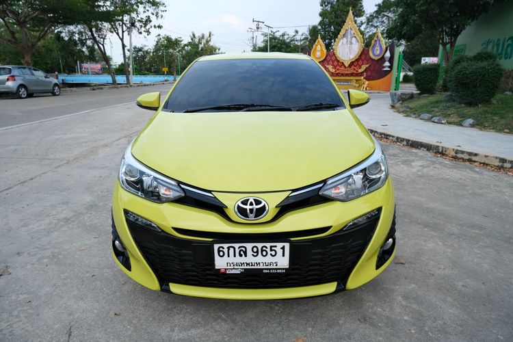 Toyota Yaris 2017 1.2 G Sedan เบนซิน ไม่ติดแก๊ส เกียร์อัตโนมัติ เหลือง รูปที่ 2