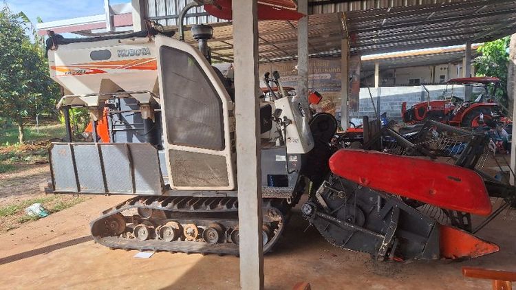 รถเกี่ยวข้าว รูปที่ 18