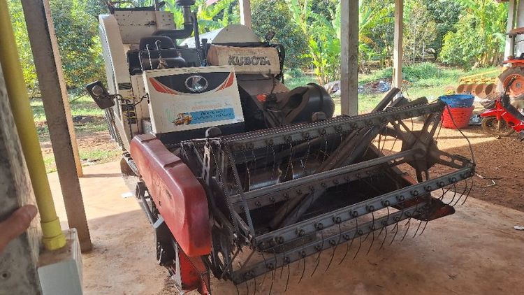 รถเกี่ยวข้าว รูปที่ 3