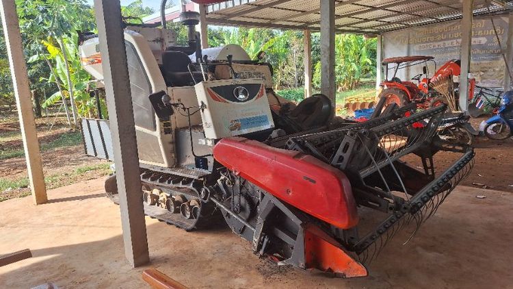 รถเกี่ยวข้าว