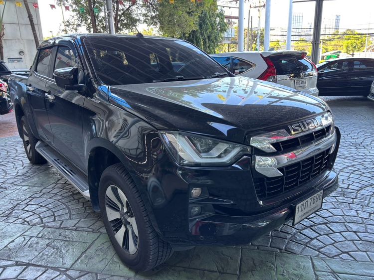รถ Isuzu D-MAX 1.9 Hi-Lander M สี ดำ