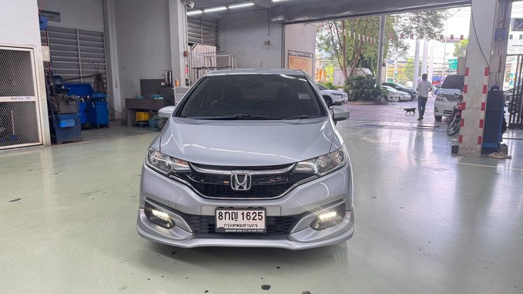 Honda Jazz 2018 1.5 V Sedan เบนซิน ไม่ติดแก๊ส เกียร์อัตโนมัติ เทา รูปที่ 2
