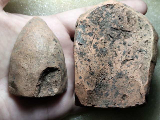 พระลำพูน2องค์900ครับ รูปที่ 3