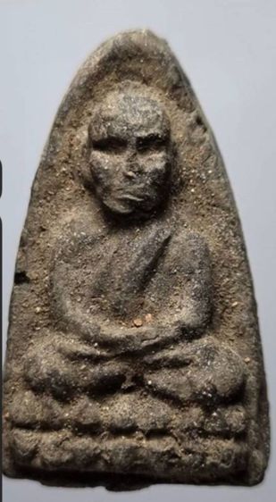 หลวงปู่ทวดเนื้อว่านฝังแร่วัดห้วยมงคล