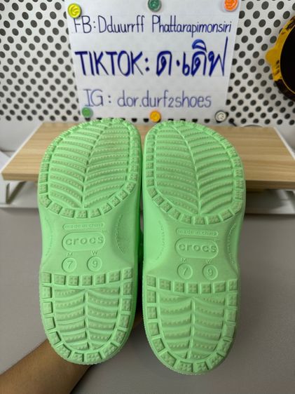 Crocs classic เขียวไอติมมะนาวมือ2ของแท้ รูปที่ 5