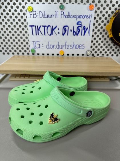 Crocs classic เขียวไอติมมะนาวมือ2ของแท้