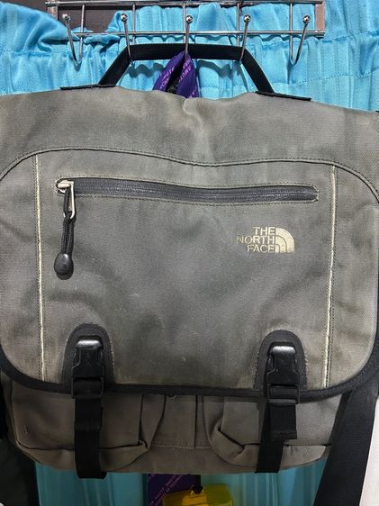 กระเป๋าสะพายข้าง the north face มือสอง