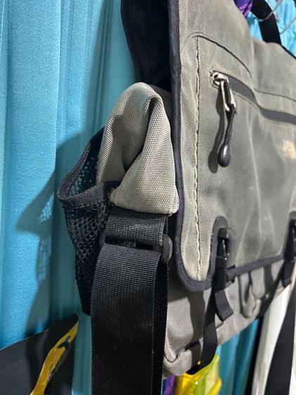 กระเป๋าสะพายข้าง the north face มือสอง รูปที่ 2